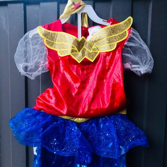 DC Super Hero Girls Wonder Woman Costume Set Girls Size 4-6X Jakks Pacific 2017 - Picture 1 of 4